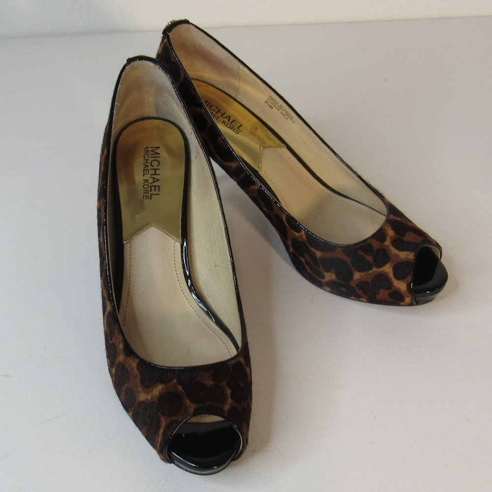 MICHAEL KORS Leopard Calf Hair Open Toe Pump